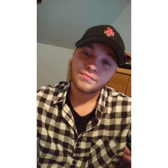 Meet your Posher, Kyle - Picture 1 of 1